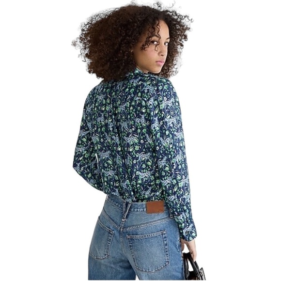 J. Crew - Classic Fit Button Down Blouse Shirt in Fauna Floral Sz S - Picture 2 of 11